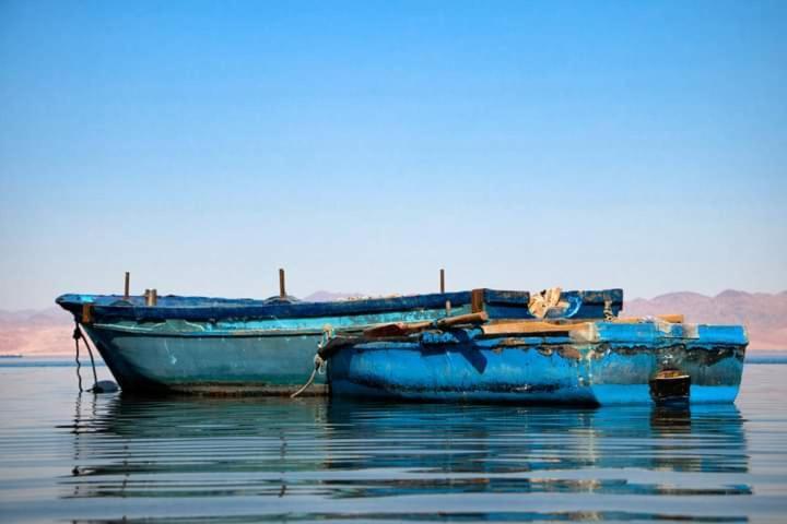 Sebaii Camp السباعى كامب شاطئ الترابين بجوار ويت بالس Hostel Nuweiba Bagian luar foto