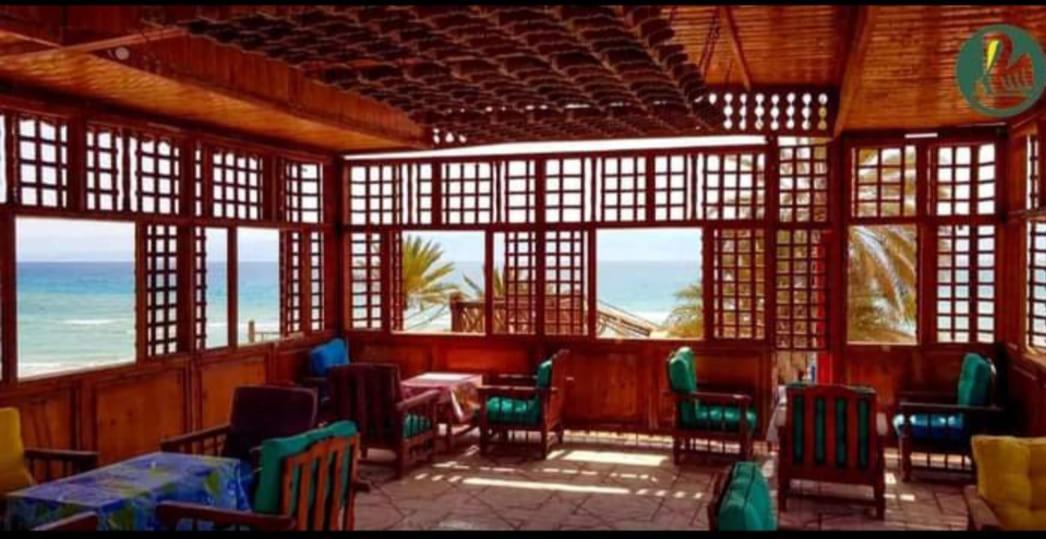 Sebaii Camp السباعى كامب شاطئ الترابين بجوار ويت بالس Hostel Nuweiba Bagian luar foto