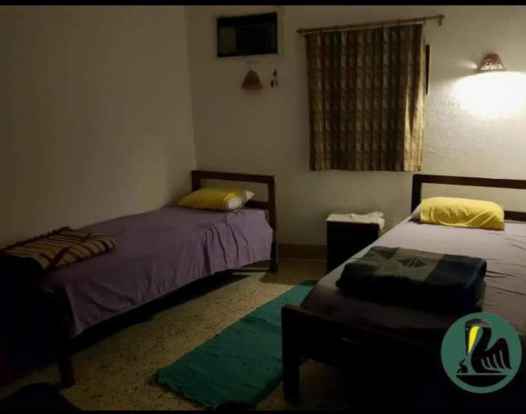 Sebaii Camp السباعى كامب شاطئ الترابين بجوار ويت بالس Hostel Nuweiba Bagian luar foto